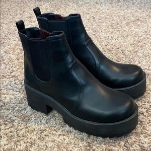 Lipstik brand black ankle boots
